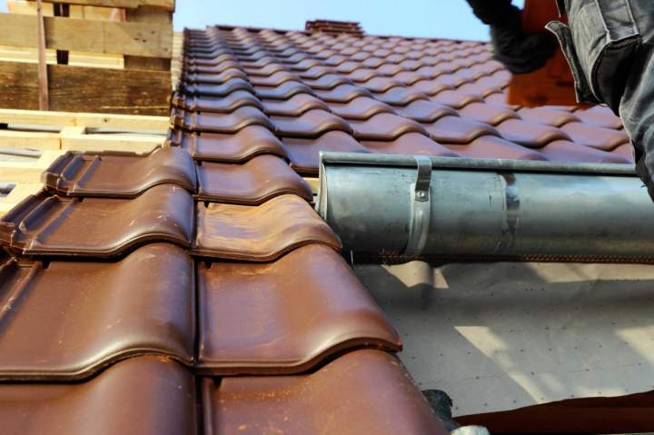 Redonnez vie à votre toiture ancienne.